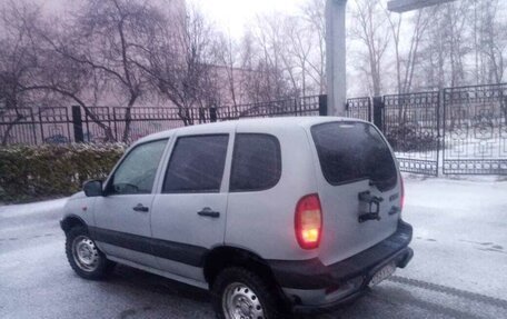 Chevrolet Niva I рестайлинг, 2003 год, 430 000 рублей, 12 фотография