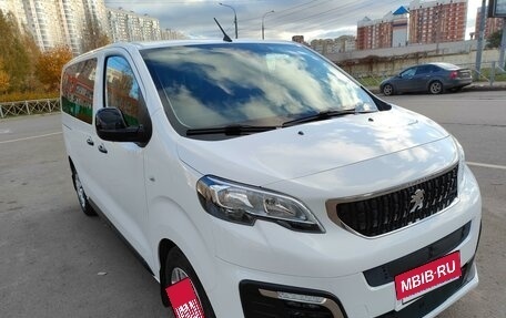 Peugeot Traveller I, 2021 год, 3 900 000 рублей, 2 фотография