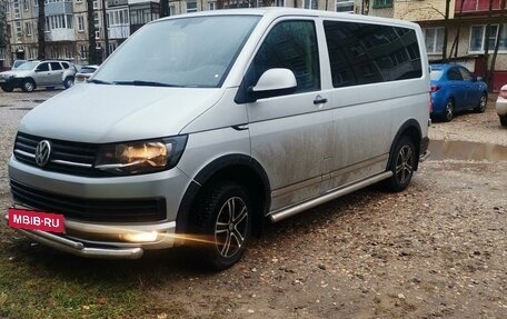 Volkswagen Caravelle T6 рестайлинг, 2015 год, 2 800 000 рублей, 22 фотография