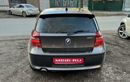 BMW 1 серия, 2007 год, 830 000 рублей, 4 фотография