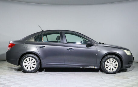 Chevrolet Cruze II, 2010 год, 630 000 рублей, 4 фотография