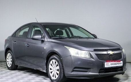 Chevrolet Cruze II, 2010 год, 630 000 рублей, 3 фотография