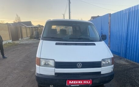 Volkswagen Transporter T4, 1990 год, 320 000 рублей, 1 фотография