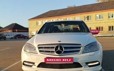 Mercedes-Benz C-Класс, 2010 год, 1 350 000 рублей, 7 фотография