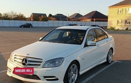 Mercedes-Benz C-Класс, 2010 год, 1 350 000 рублей, 6 фотография