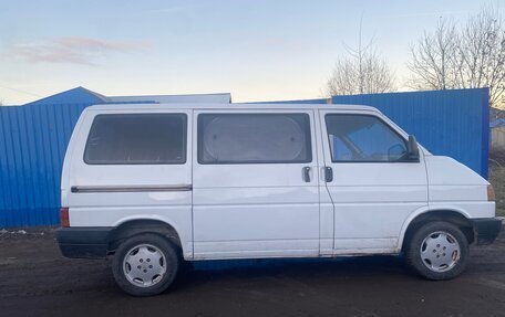 Volkswagen Transporter T4, 1990 год, 320 000 рублей, 3 фотография