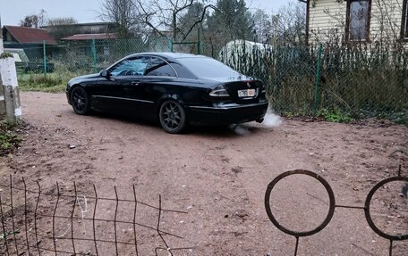 Mercedes-Benz CLK-Класс, 2003 год, 900 000 рублей, 3 фотография