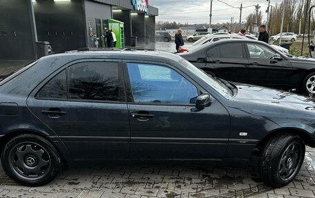 Mercedes-Benz C-Класс, 1996 год, 610 000 рублей, 2 фотография