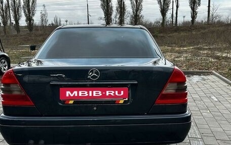 Mercedes-Benz C-Класс, 1996 год, 610 000 рублей, 3 фотография