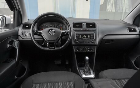 Volkswagen Polo VI (EU Market), 2016 год, 1 299 000 рублей, 6 фотография