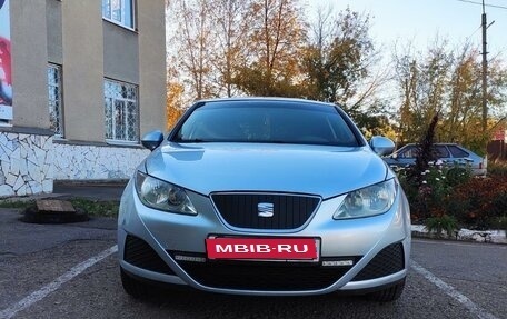 SEAT Ibiza IV рестайлинг 2, 2010 год, 545 000 рублей, 1 фотография