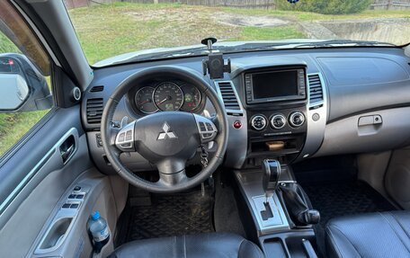 Mitsubishi Pajero Sport II рестайлинг, 2012 год, 2 450 000 рублей, 10 фотография