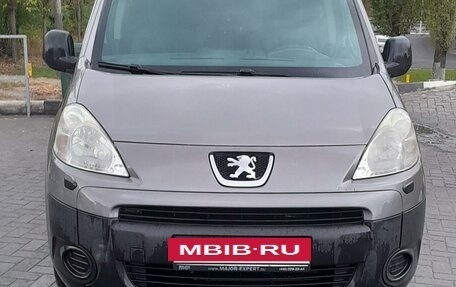 Peugeot Partner II рестайлинг 2, 2010 год, 630 000 рублей, 7 фотография