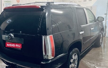 Cadillac Escalade III, 2008 год, 1 370 000 рублей, 7 фотография