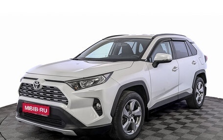 Toyota RAV4, 2021 год, 3 645 000 рублей, 1 фотография