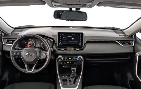 Toyota RAV4, 2021 год, 3 645 000 рублей, 14 фотография