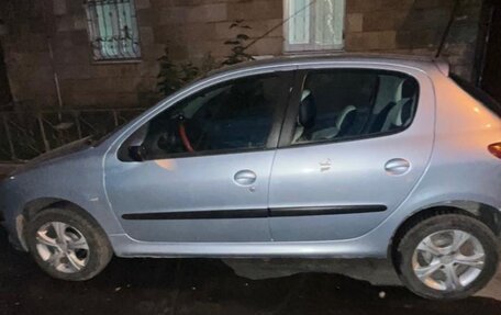 Peugeot 206, 2003 год, 260 000 рублей, 2 фотография