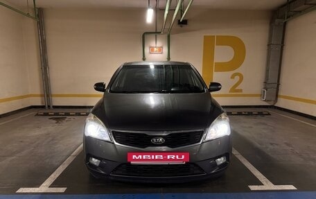 KIA cee'd I рестайлинг, 2010 год, 850 000 рублей, 2 фотография