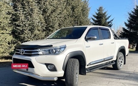 Toyota Hilux VIII, 2018 год, 4 290 000 рублей, 9 фотография