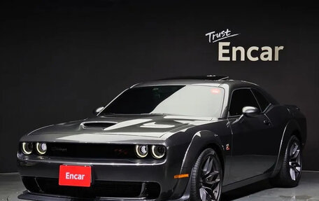 Dodge Challenger III рестайлинг 2, 2021 год, 14 600 100 рублей, 1 фотография