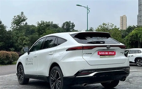 Toyota Venza, 2022 год, 3 650 000 рублей, 5 фотография