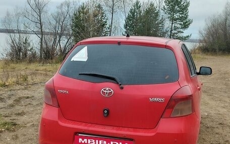 Toyota Yaris III рестайлинг, 2006 год, 569 000 рублей, 4 фотография