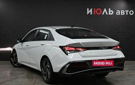 Hyundai Elantra, 2023 год, 2 423 000 рублей, 4 фотография