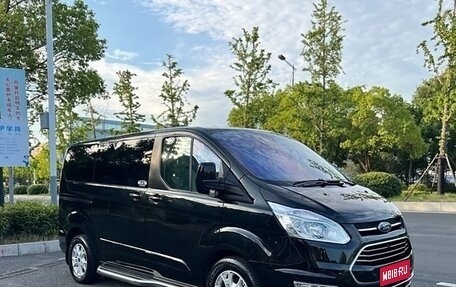 Ford Tourneo Custom I рестайлинг, 2020 год, 3 420 000 рублей, 1 фотография