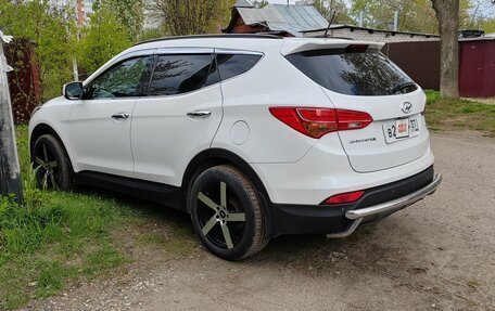 Hyundai Santa Fe III рестайлинг, 2013 год, 1 800 000 рублей, 2 фотография