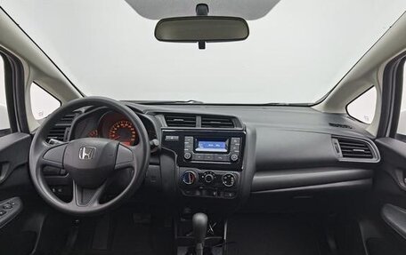 Honda Fit III, 2020 год, 1 400 000 рублей, 8 фотография