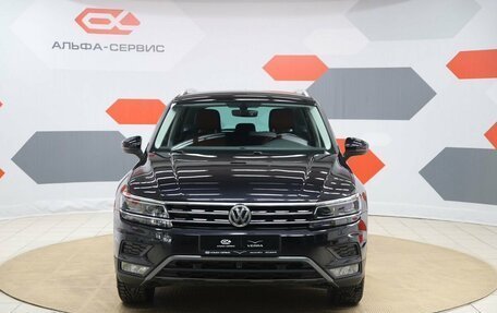 Volkswagen Tiguan II, 2017 год, 2 790 000 рублей, 2 фотография