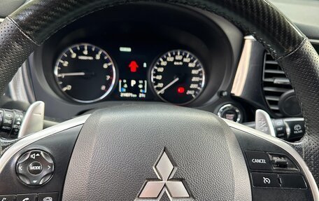 Mitsubishi Outlander III рестайлинг 3, 2013 год, 1 550 000 рублей, 13 фотография