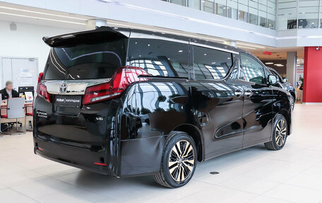 Toyota Alphard, 2024 год, 19 990 000 рублей, 5 фотография