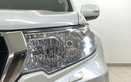 Toyota Land Cruiser Prado 150 рестайлинг 2, 2021 год, 6 950 000 рублей, 8 фотография