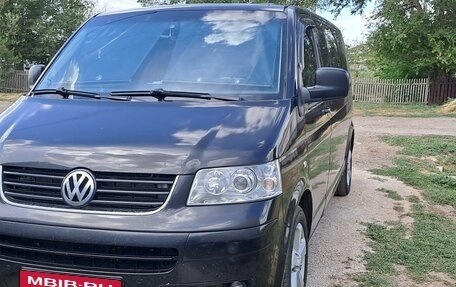 Volkswagen Transporter T5 рестайлинг, 2004 год, 1 500 000 рублей, 1 фотография