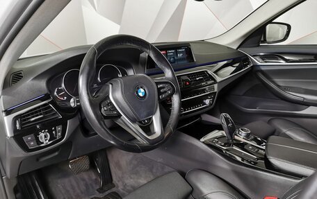 BMW 5 серия, 2017 год, 3 697 000 рублей, 12 фотография