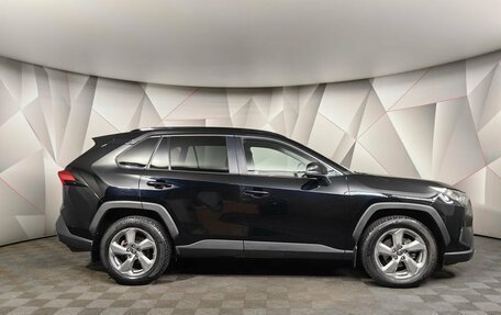 Toyota RAV4, 2021 год, 3 598 000 рублей, 6 фотография