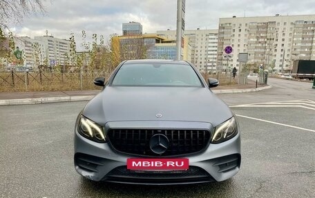 Mercedes-Benz E-Класс, 2019 год, 3 850 000 рублей, 2 фотография