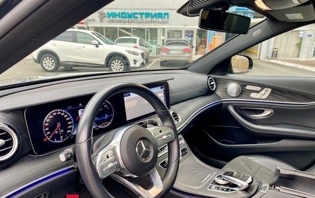 Mercedes-Benz E-Класс, 2019 год, 3 850 000 рублей, 9 фотография