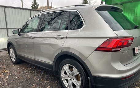 Volkswagen Tiguan II, 2017 год, 2 280 000 рублей, 6 фотография