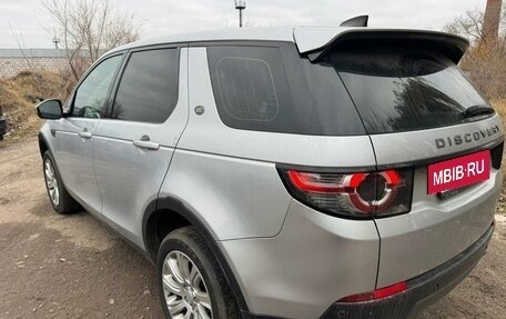 Land Rover Discovery Sport I рестайлинг, 2017 год, 2 400 000 рублей, 7 фотография