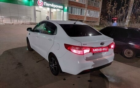 KIA Rio III рестайлинг, 2014 год, 850 000 рублей, 4 фотография