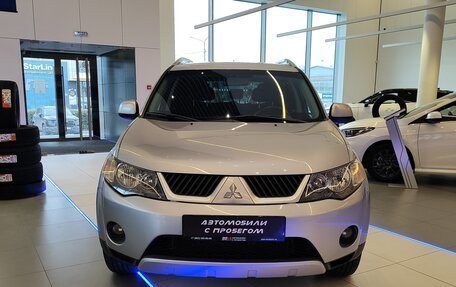 Mitsubishi Outlander III рестайлинг 3, 2008 год, 1 400 000 рублей, 8 фотография