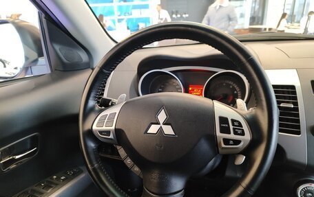 Mitsubishi Outlander III рестайлинг 3, 2008 год, 1 400 000 рублей, 12 фотография