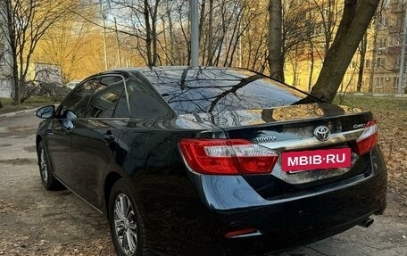 Toyota Camry, 2014 год, 1 890 000 рублей, 6 фотография