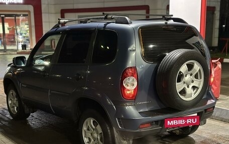 Chevrolet Niva I рестайлинг, 2010 год, 449 000 рублей, 3 фотография