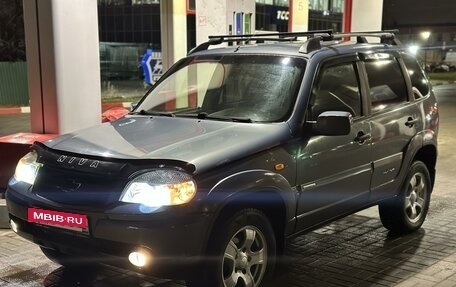 Chevrolet Niva I рестайлинг, 2010 год, 449 000 рублей, 2 фотография