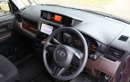 Toyota Roomy I, 2017 год, 1 390 000 рублей, 23 фотография