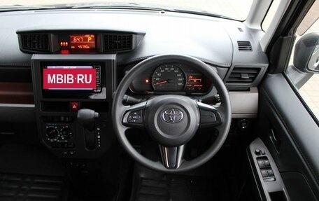 Toyota Roomy I, 2017 год, 1 390 000 рублей, 21 фотография