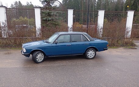 Mercedes-Benz W123, 1978 год, 250 000 рублей, 8 фотография